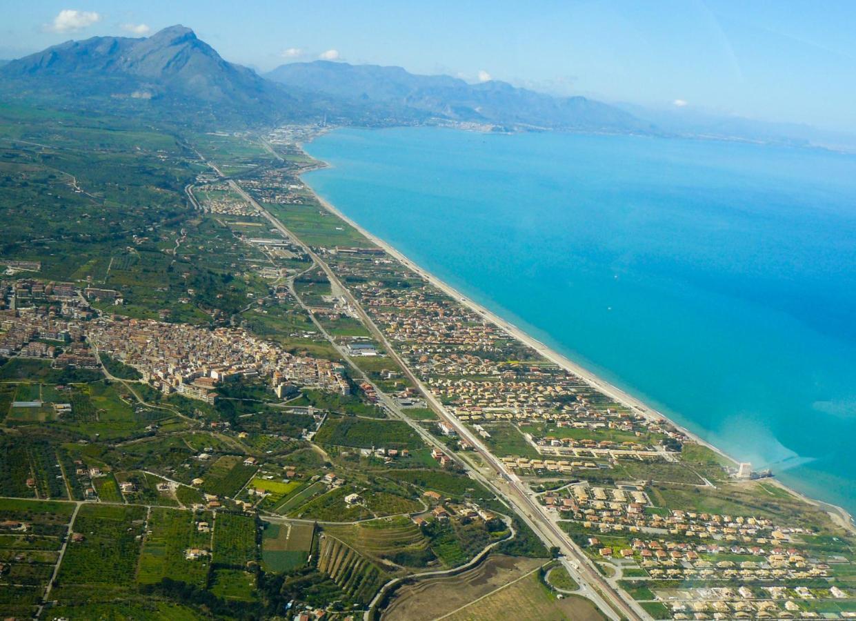 Villa Letizia Campofelice Di Roccella Buitenkant foto